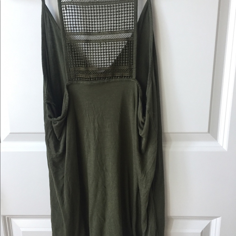 Tanktop - Picture 2 of 3
